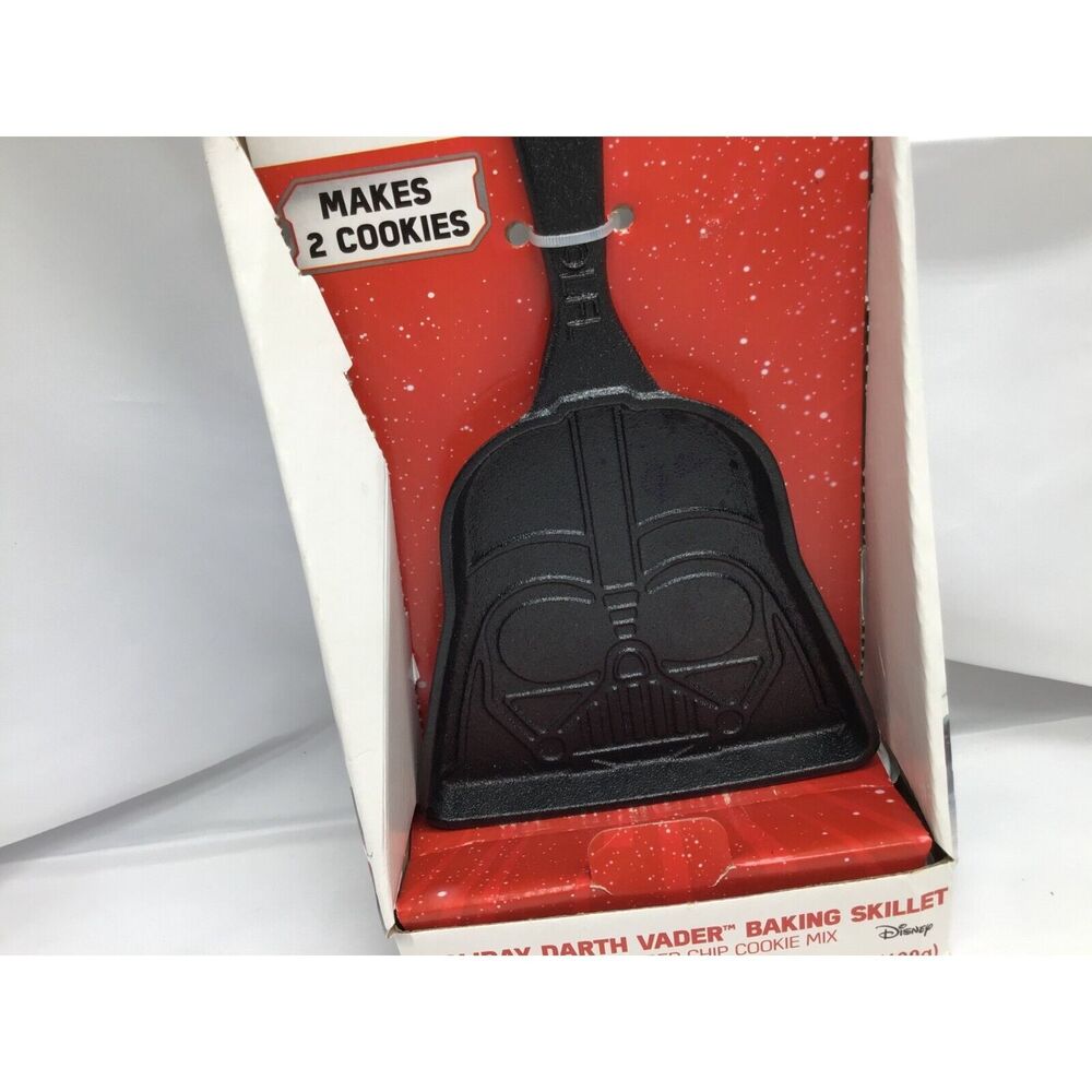 Disney Star Wars Darth Vader Cast Iron Cookie Baking Skillet Collectible Kidcore - Picture 6 of 6
